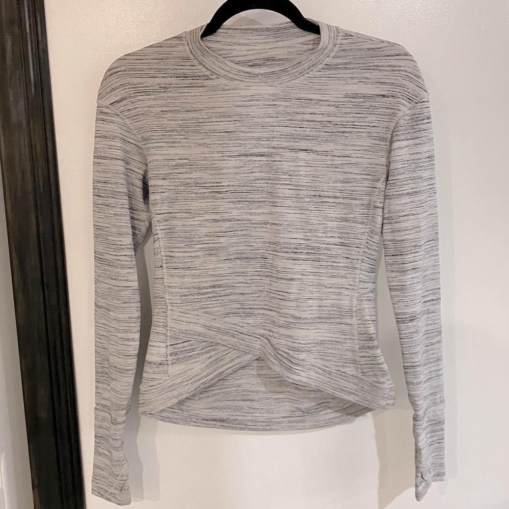 Lululemon close to crossing long sleeve top. Sz 2